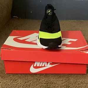 Nike Huraache Drift